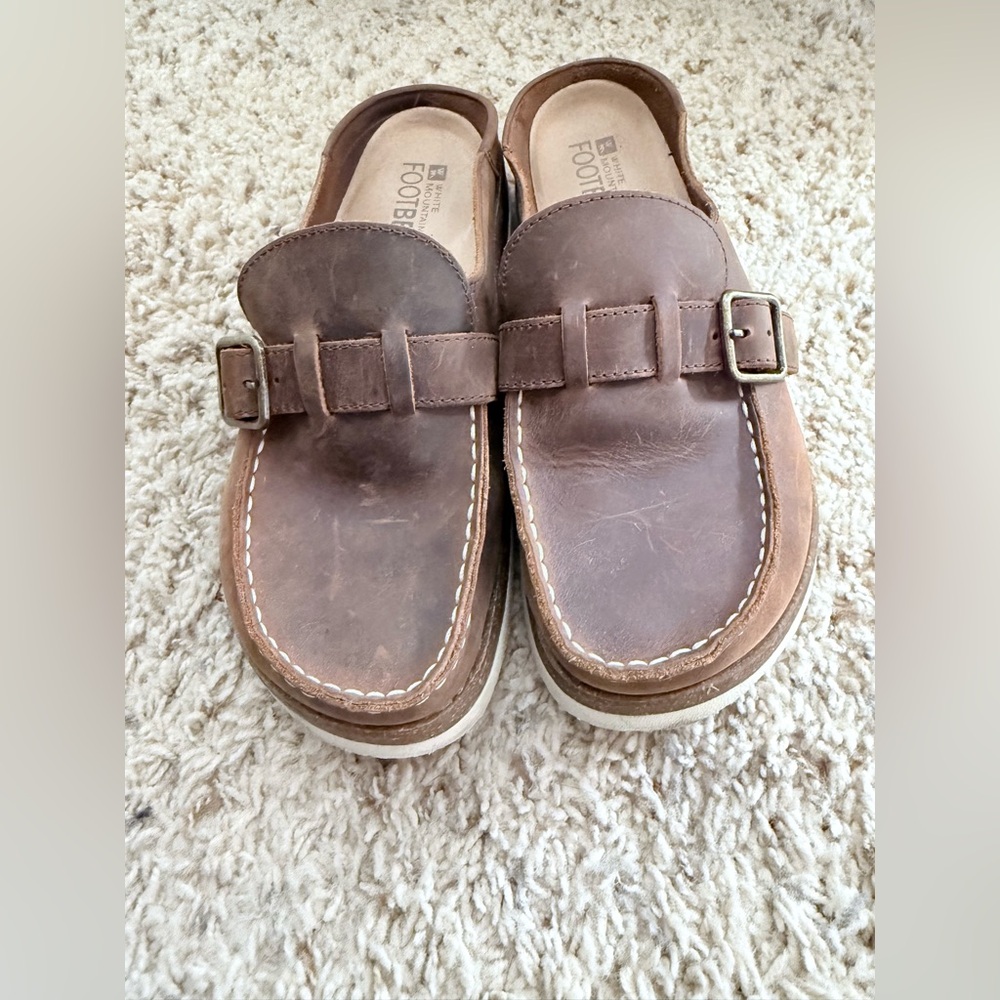 White Mountain Brown Leather Mules